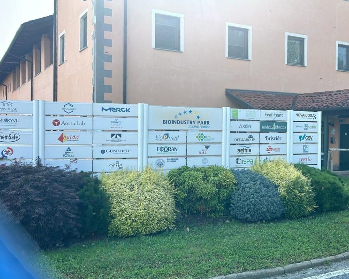 Let’s celebrate the new headquarters together!